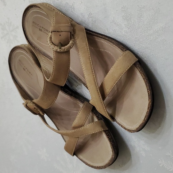 Rockport Beige Leather Upper Side Buckle Sandals Women's Size 10 Wide - Picture 3 of 12